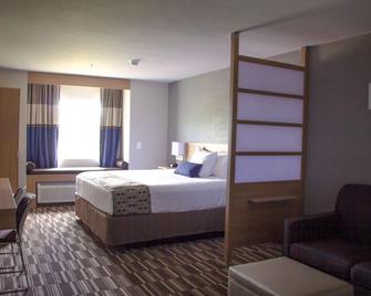 Microtel Inn & Suites by Wyndham Camp Lejeune/Jacksonville - Jacksonville - Bedroom