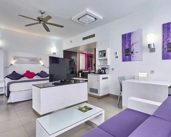 墨西哥瑞優皇宮酒店 - 卡曼海灘 - Playa del Carmen 卡曼海灣