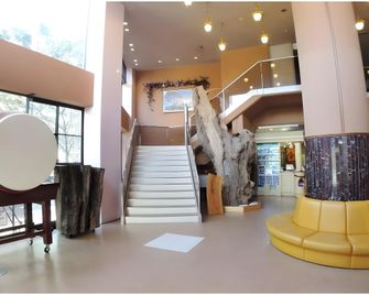 Hotel Second Stage - טקאמאטסו - לובי