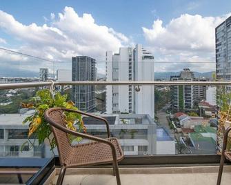 Serena - Cozy Tropical Apartment - San José - Balcony