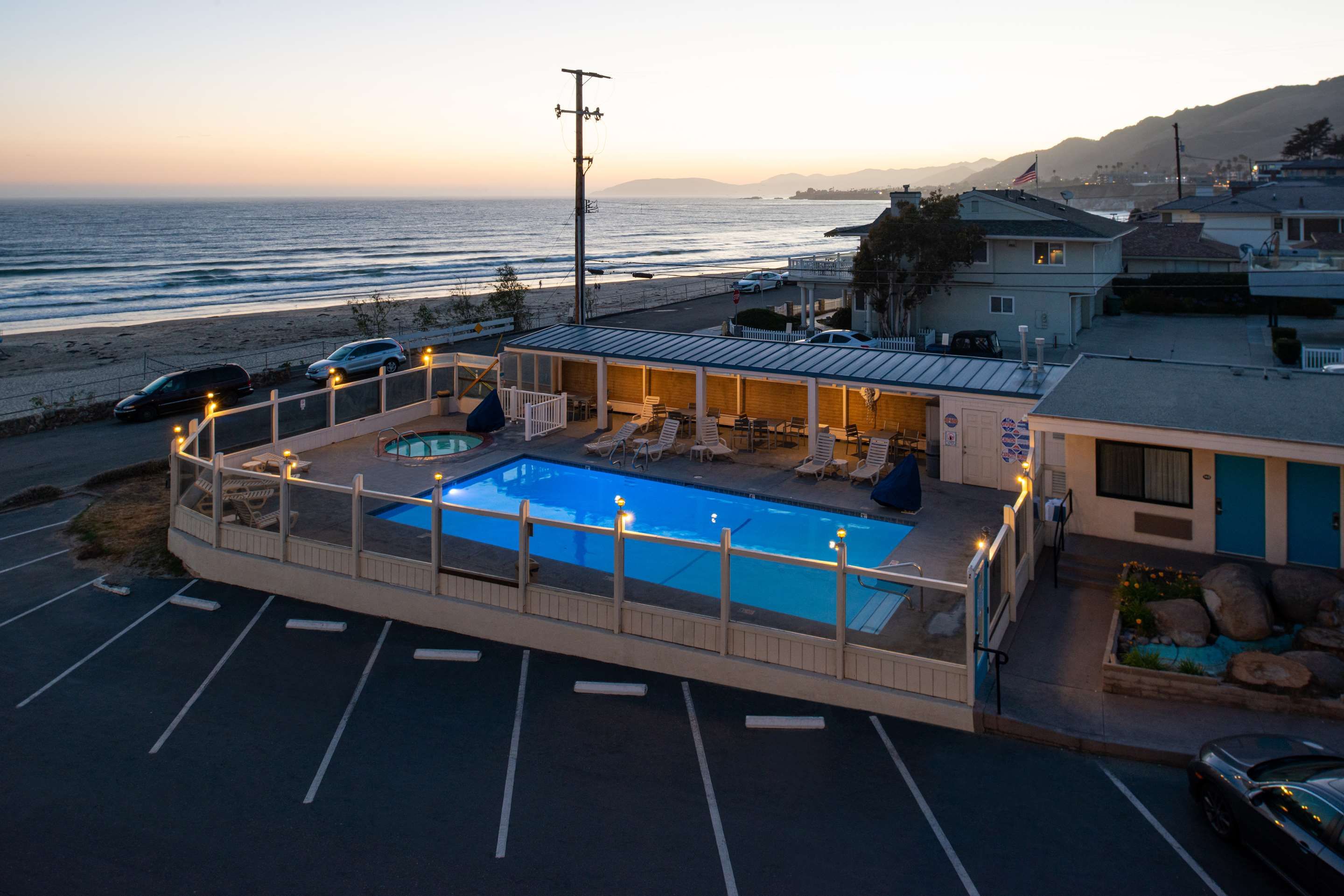 https://www.kayak.com/Pismo-Beach-Hotels.30976.hotel.ksp