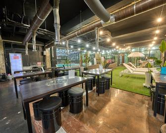 Seogwipo Pension Yeonri - Seogwipo - Restaurante