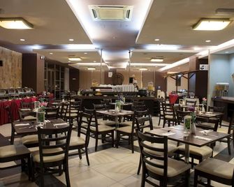 Hotel Seri Malaysia Kepala Batas - Simpang Ampat - Restaurante