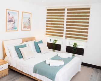 Manchester Apartments By Bevolve - Free Parking - Mánchester - Habitación