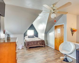 HBG Apt about 3 Mi to Downtown and River! - Harrisburg - Bedroom