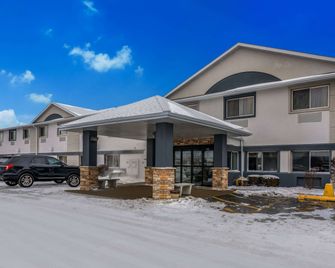 MainStay Suites Joliet I-80 - Joliet - Building