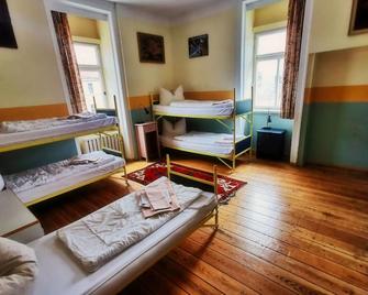 Hummel Hostel - Weimar - Camera da letto