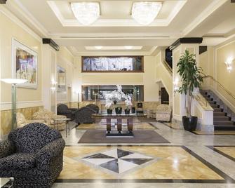 Doria Grand Hotel - Milão - Lobby