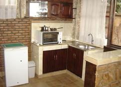 Vaya Apartments Services - Bujumbura - Kitchen