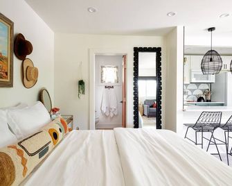 Cowboy Chic Condo Near 12 South and Downtown Nashville in Walkable Area - Nashville