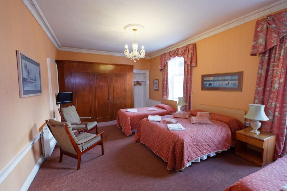 أفيرون جيست هاوس