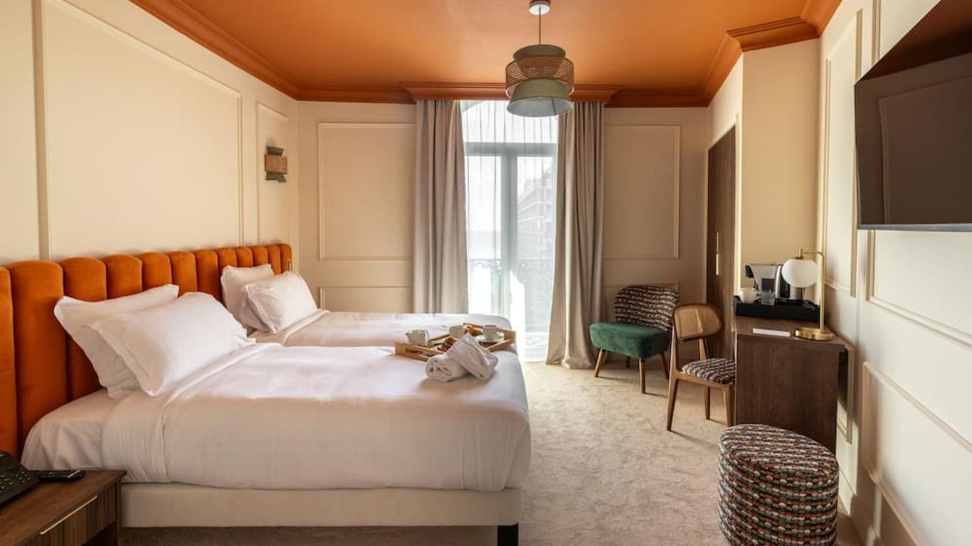 Hotel Ambassador, completely renovated