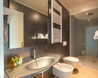 Hotel Ca' Di Valle - Cavallino Treporti - Bathroom