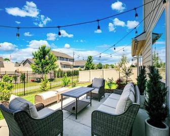 Gym. Kid Friendly. Adults Retreat. Bedroom TV's Pullout Couch. Private. Spa Tub. - Boise - Balkon