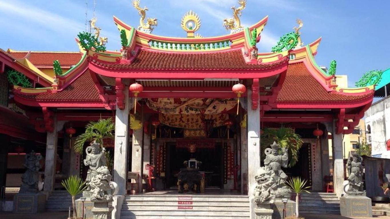 كاتا بالاس فوكيت هوتل