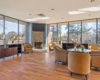 Williamsburg Suites - Williamsburg - Lobby