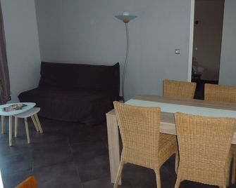 Rental T2 Boulazac / Périgueux - Boulazac-Isle-Manoire - Salle à manger