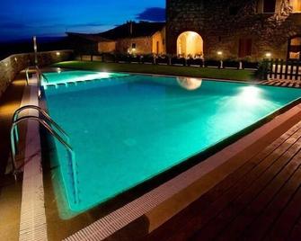 Rural house (real estate) Heretat de Guàrdia for 22 people - La Baronia de Rialb - Piscina
