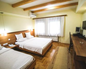 Hotel Vila Vrbas - Bania Luka - Habitación