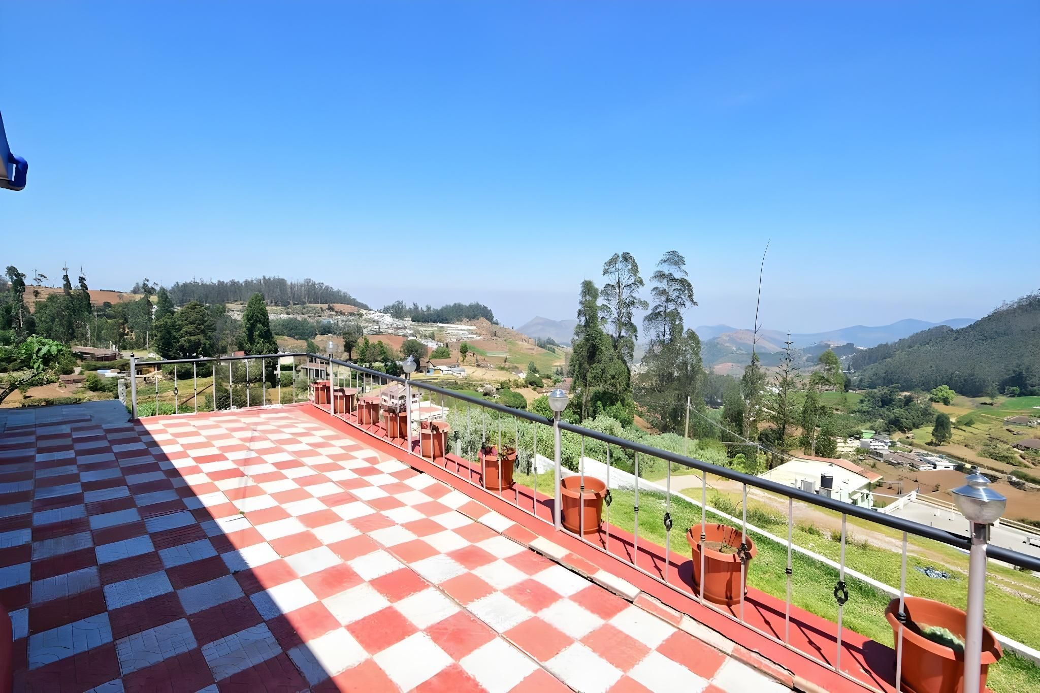 ooty dreams cottage - أوتي - شرفة