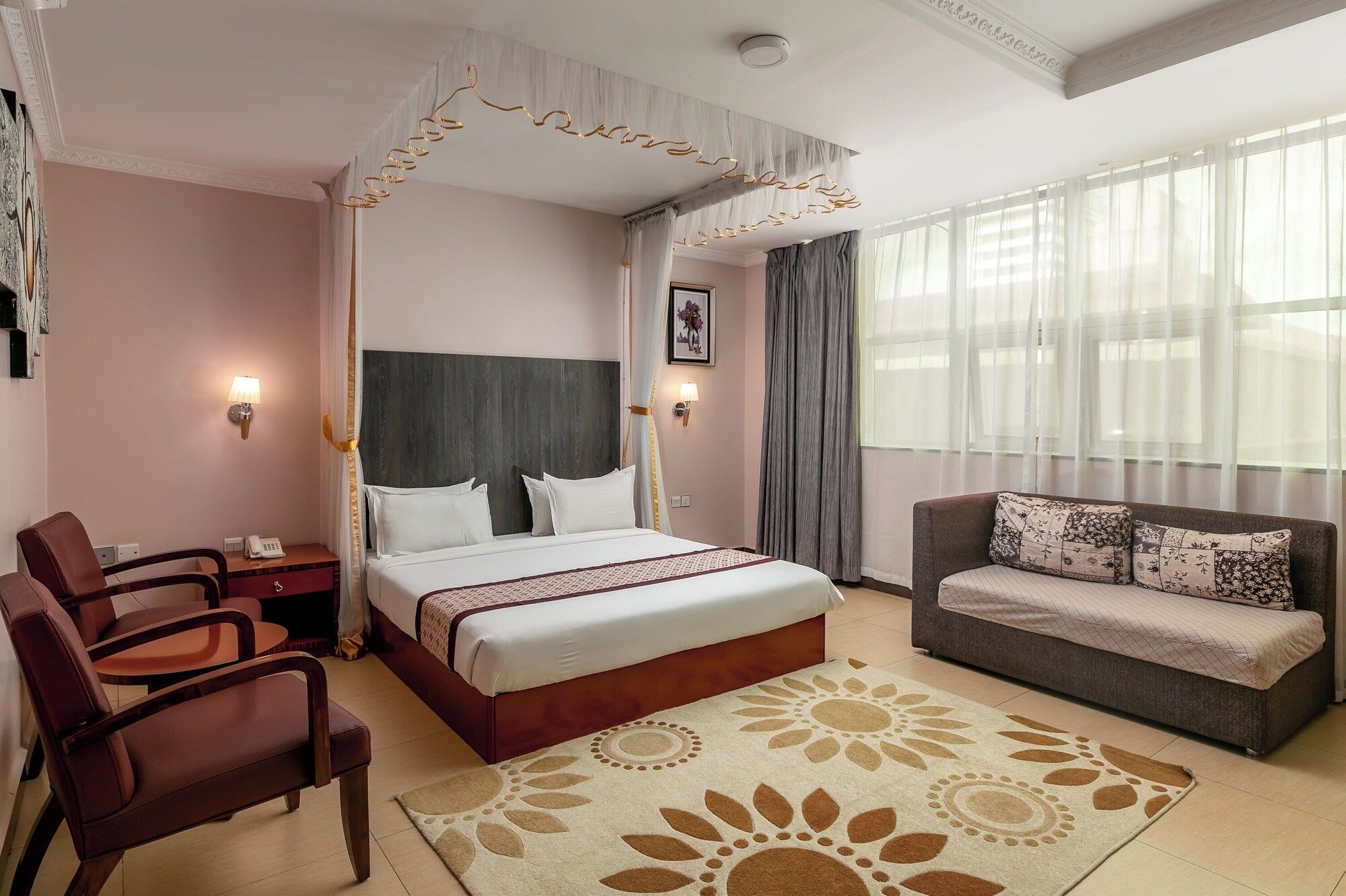 HBT Hotel Russel - Kampala