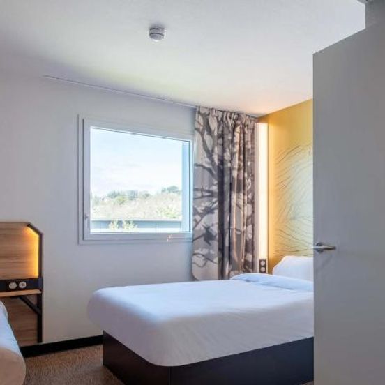 B&B HOTEL Landerneau Bois Noir image 1