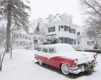 Kennebunkport Inn - Kennebunkport - Building