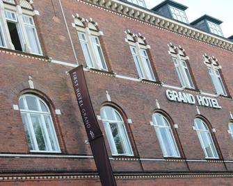 First Hotel Grand - Odense - Building