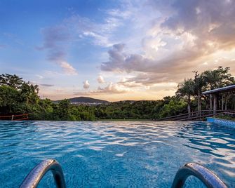 Pousada Cavaleiro Dos Pireneus - Pirenópolis - Piscina