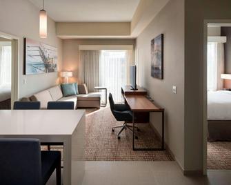 Residence Inn by Marriott Battle Creek - Battle Creek - Living room