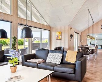 5 Star Holiday Home in Bogense - Bogense - Area lounge