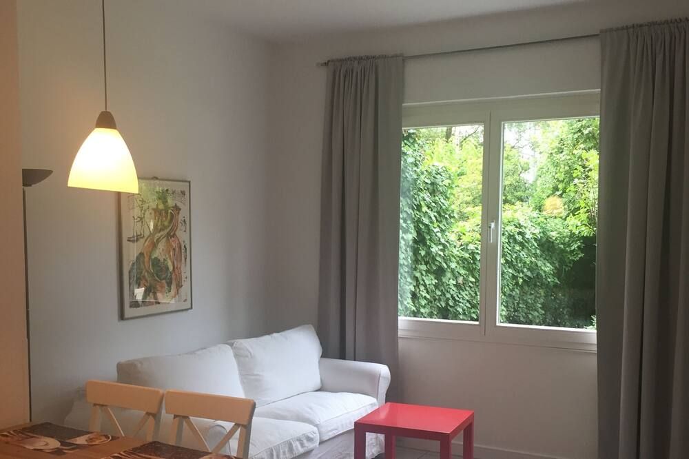 Vacation apartment in Südstadt 2 - بون - غرفة معيشة