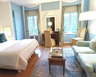 Chateau De Montreuil - Montreuil - Bedroom