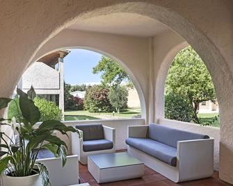 Blu Hotel Laconia Village - Arzachena - Patio