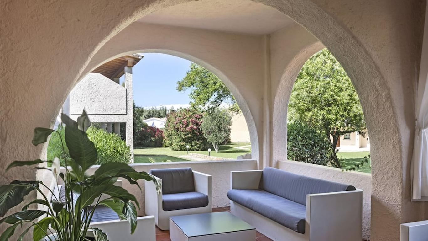 Blu Hotel Laconia Village