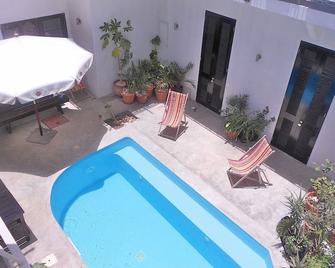 Casa Colonial - Mindelo - Piscina
