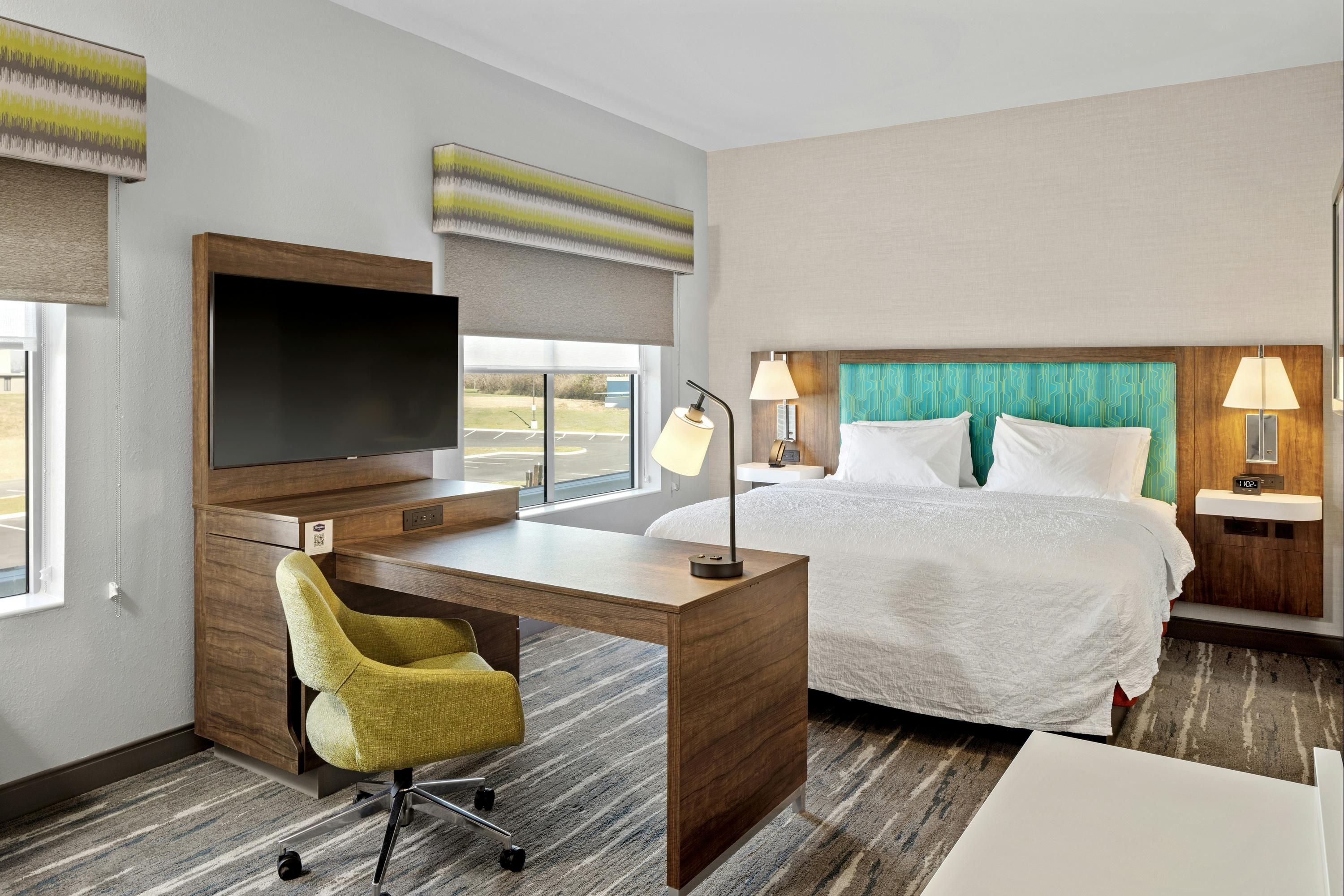 Hampton Inn Suites by Hilton Cincinnati West - Cincinnati - Bedroom