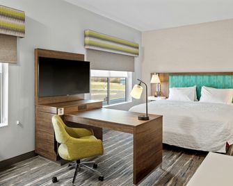 Hampton Inn Suites by Hilton Cincinnati West - Cincinnati - Bedroom