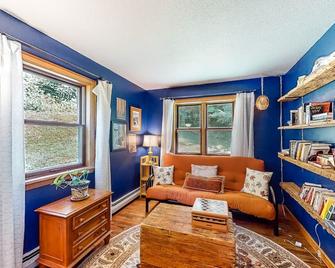 Pittsfield Paradise - Pittsfield - Sala de estar