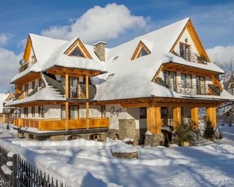 ويلا ريس - زاكوباني - مبنى