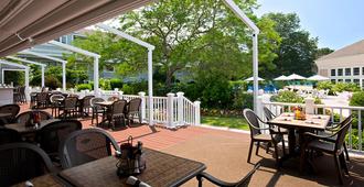 Cape Codder Resort and Spa - Hyannis - Patio
