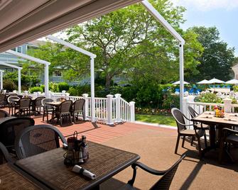 Cape Codder Resort and Spa - Hyannis - Patio