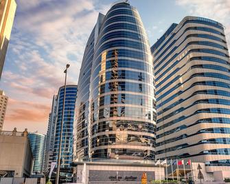 Citadines Metro Central Apartments - Dubai - Building