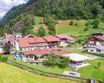 Hotel Jägerhof - Oetz