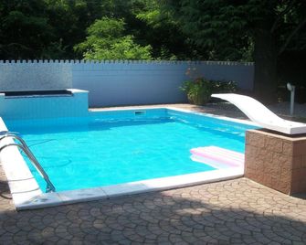 B&B Southitaly - Busto Arsizio - Pool