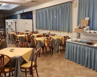 Hotel Dogana - Serravalle - Restaurante