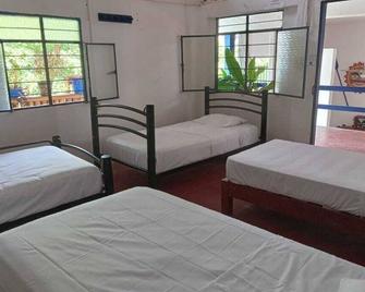 Mayflower Hotel & Hostal - Puerto Escondido - Sovrum