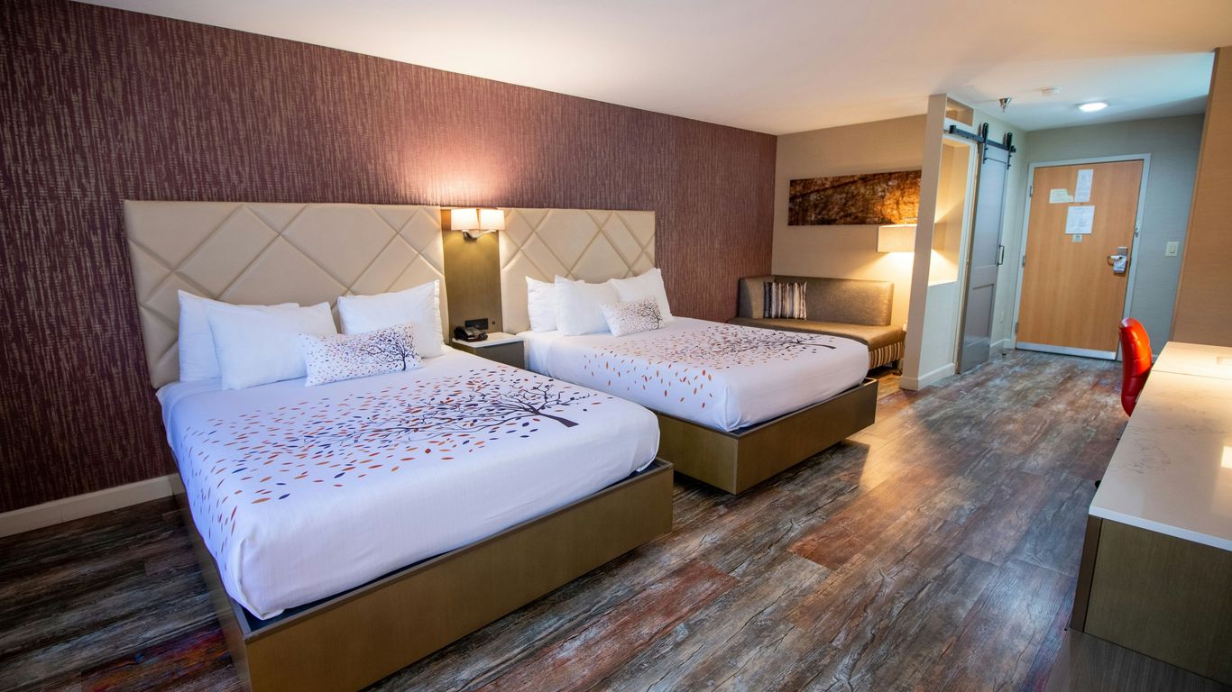 Empeiria High Sierra Hotel