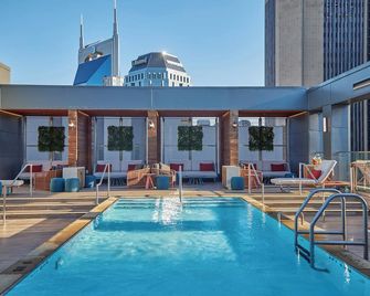بوبي هوتل - ناشفيل (تينيسي) - حوض السباحة