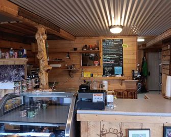 Earthsong Lodge - Healy - Kitchen